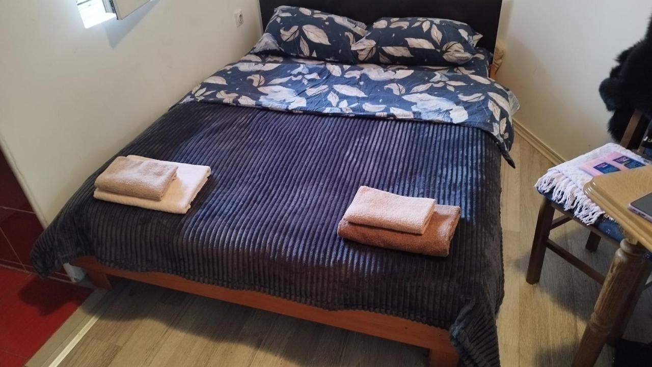 Small Apartment Private Bathroom Strong Wi-Fi Белград Екстериор снимка