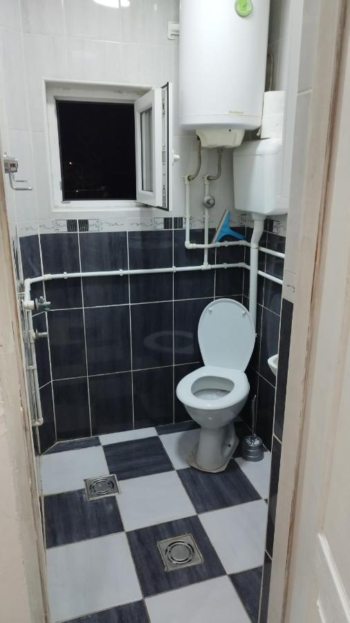 Small Apartment Private Bathroom Strong Wi-Fi Белград Екстериор снимка